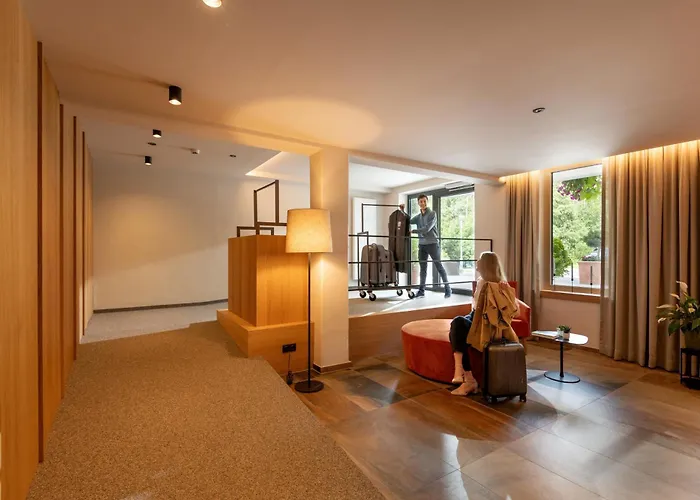 哈弗令阿霍夫酒店 酒店